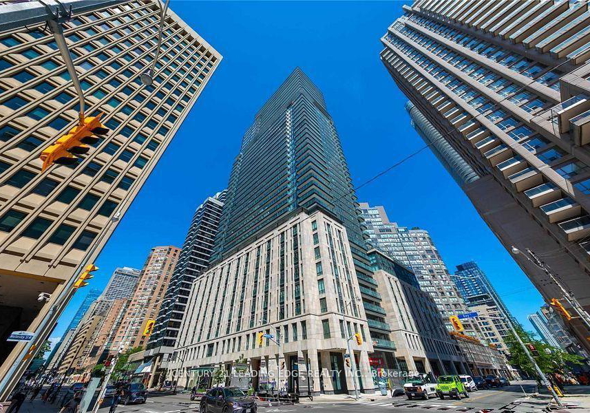 955-bay-street-toronto-ontario-c13072392