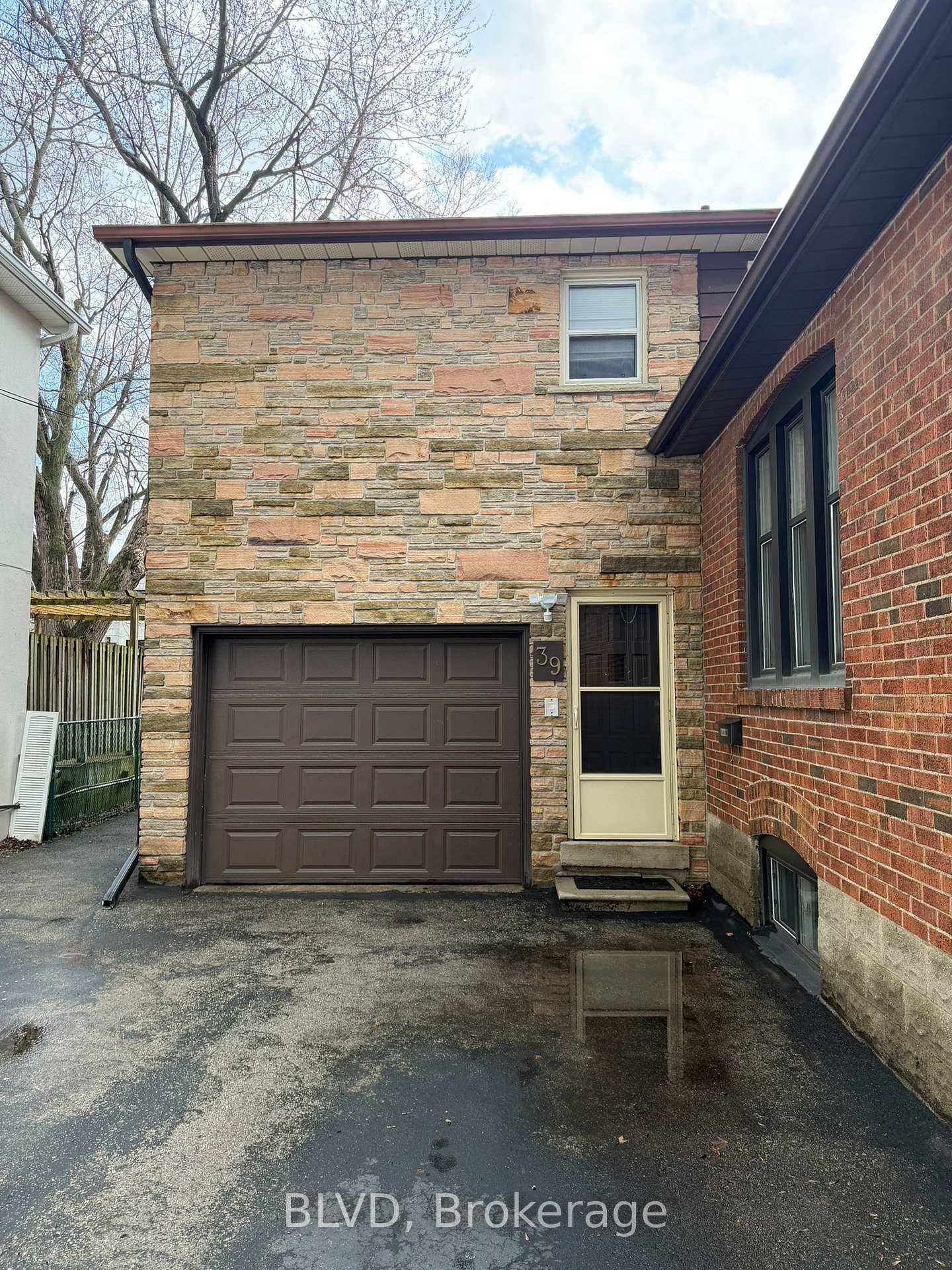39-johnston-avenue-toronto-ontario-c13072706