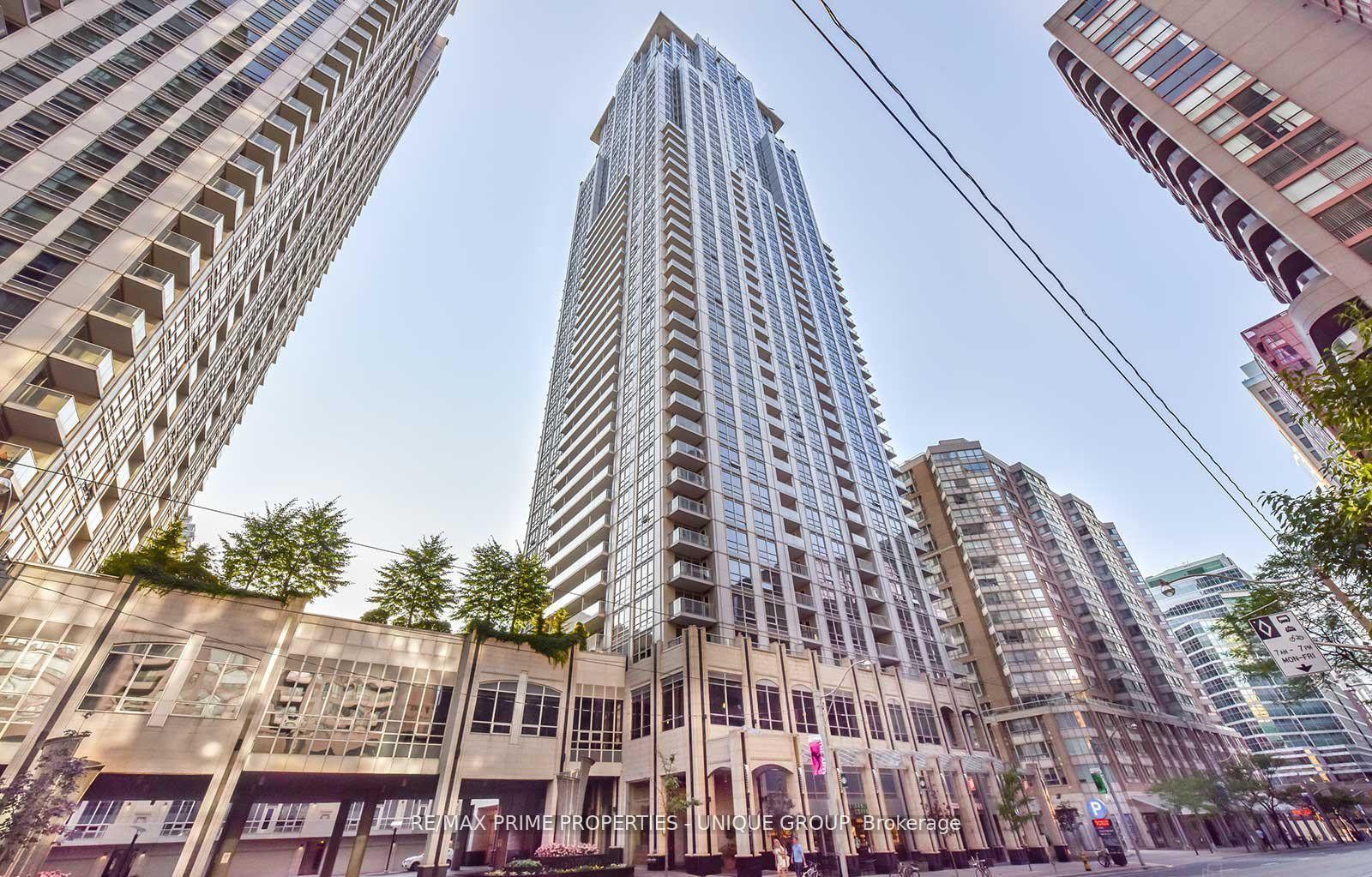 761-bay-street-toronto-ontario-c13072722