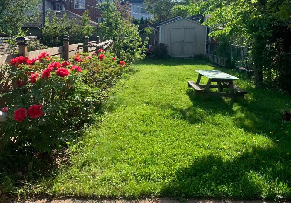 353-lansdowne-avenue-toronto-ontario-c13072874
