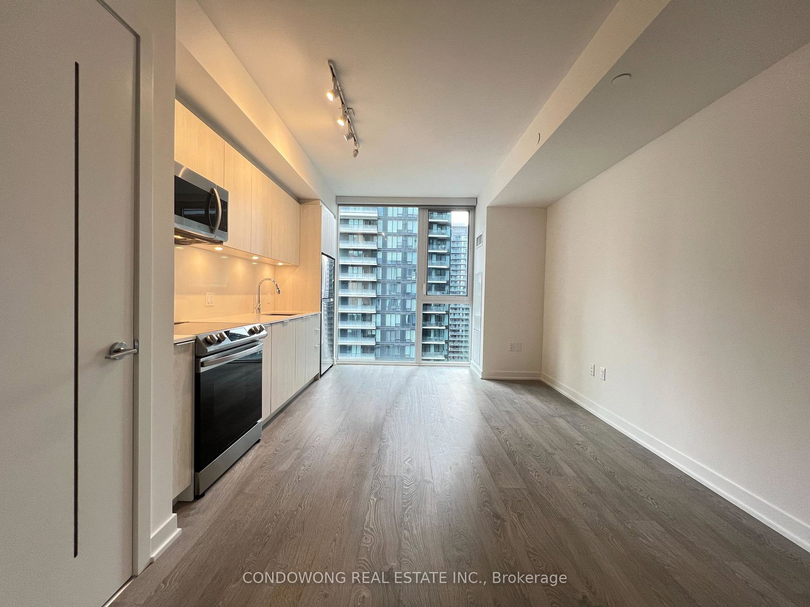 357-king-street-w-toronto-ontario-c13072936
