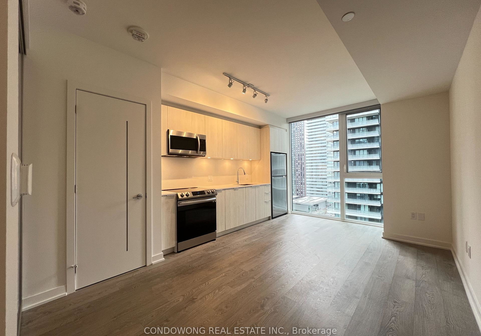 357-king-street-w-toronto-ontario-c13072936