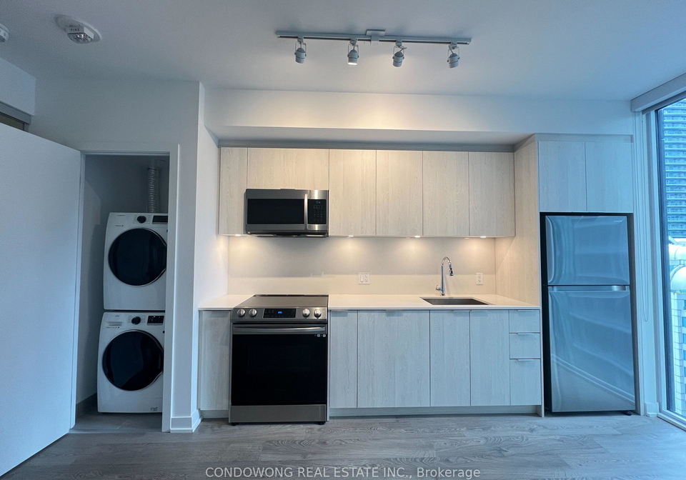 357-king-street-w-toronto-ontario-c13072936
