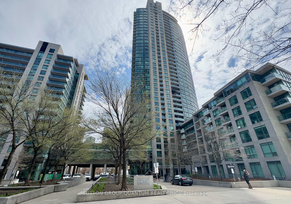 215-fort-york-boulevard-toronto-ontario-c13073298