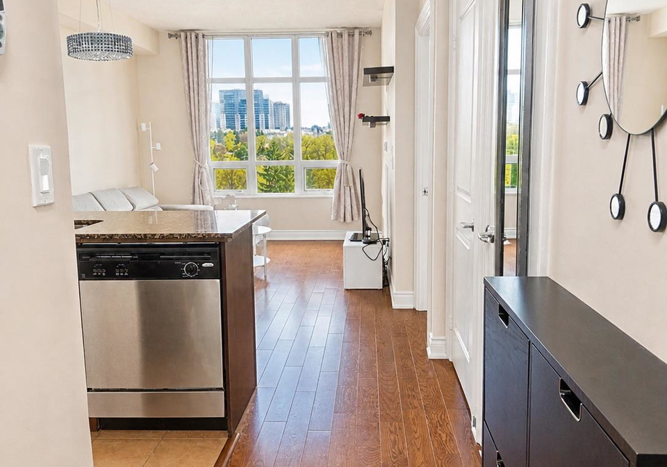 10-bloorview-place-north-york-ontario-c13073386