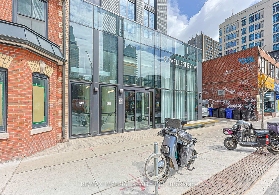 8-wellesley-street-w-toronto-ontario-c13073596