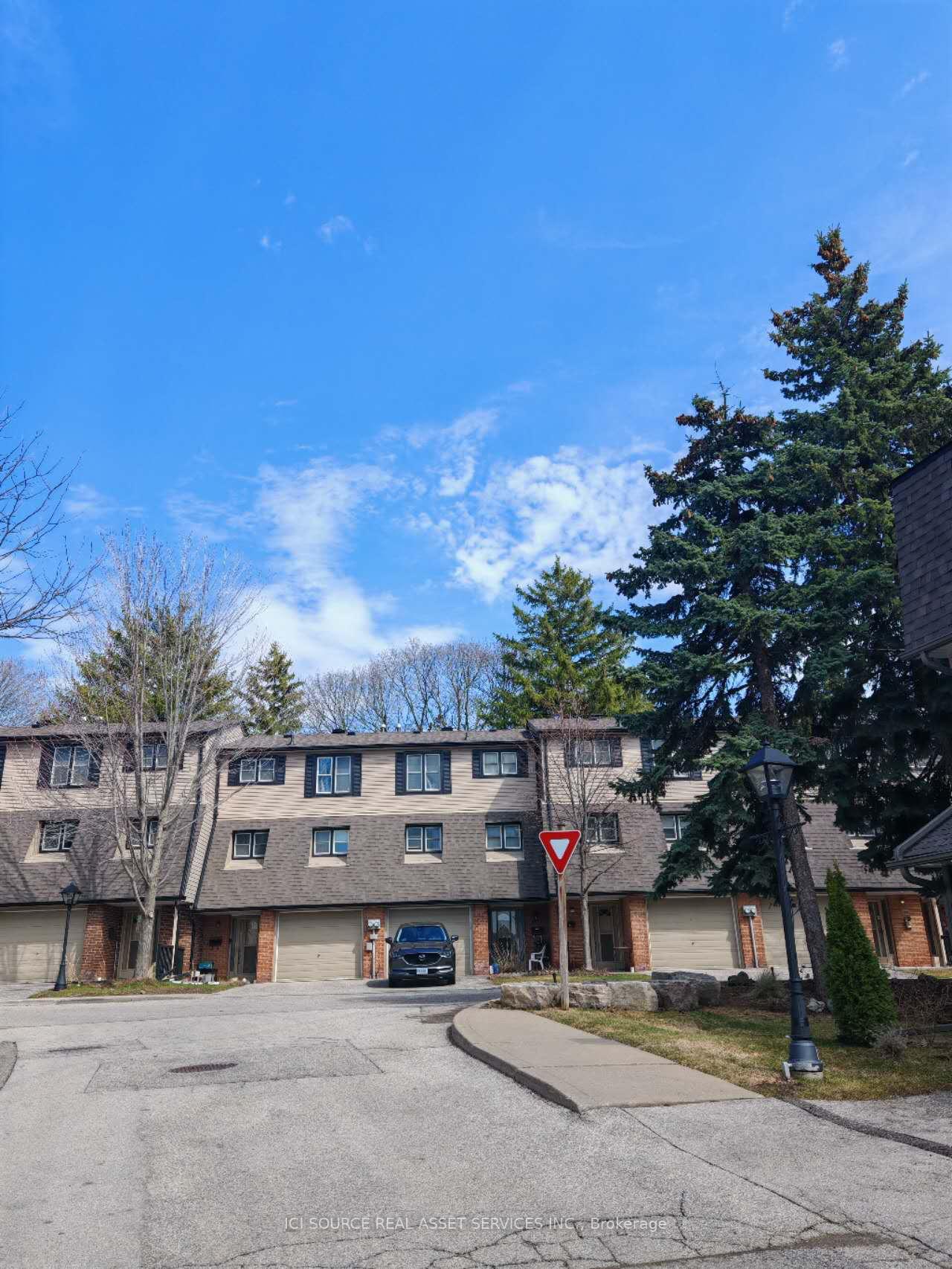10-purple-sageway-north-york-ontario-c13073658