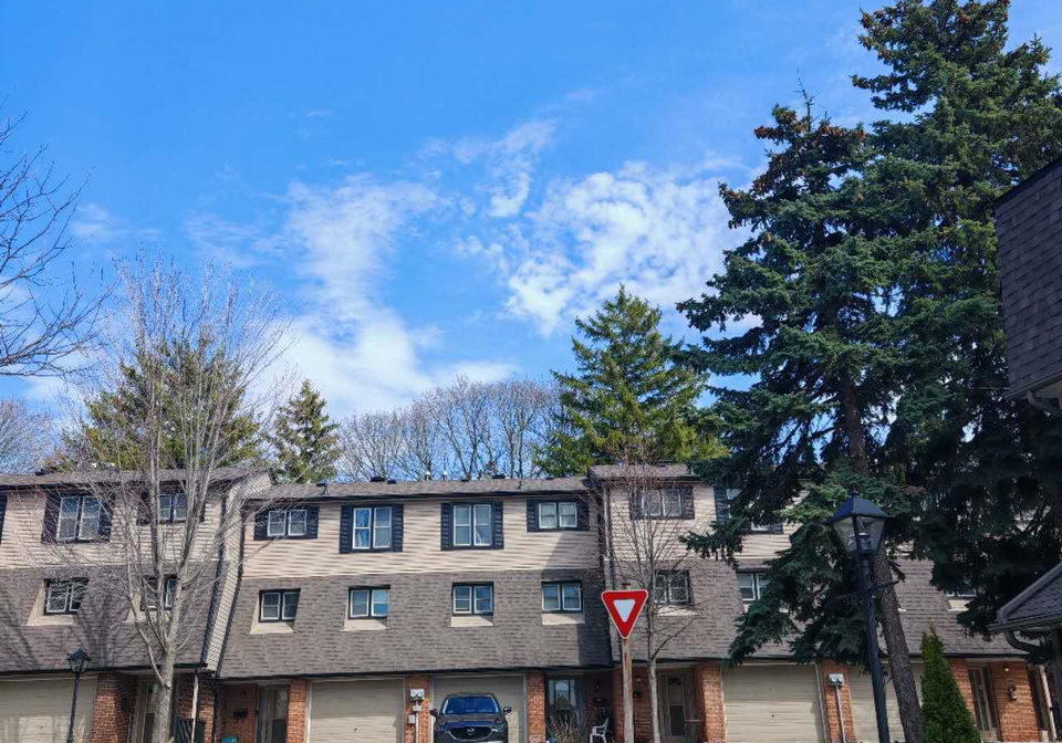 10-purple-sageway-north-york-ontario-c13073658