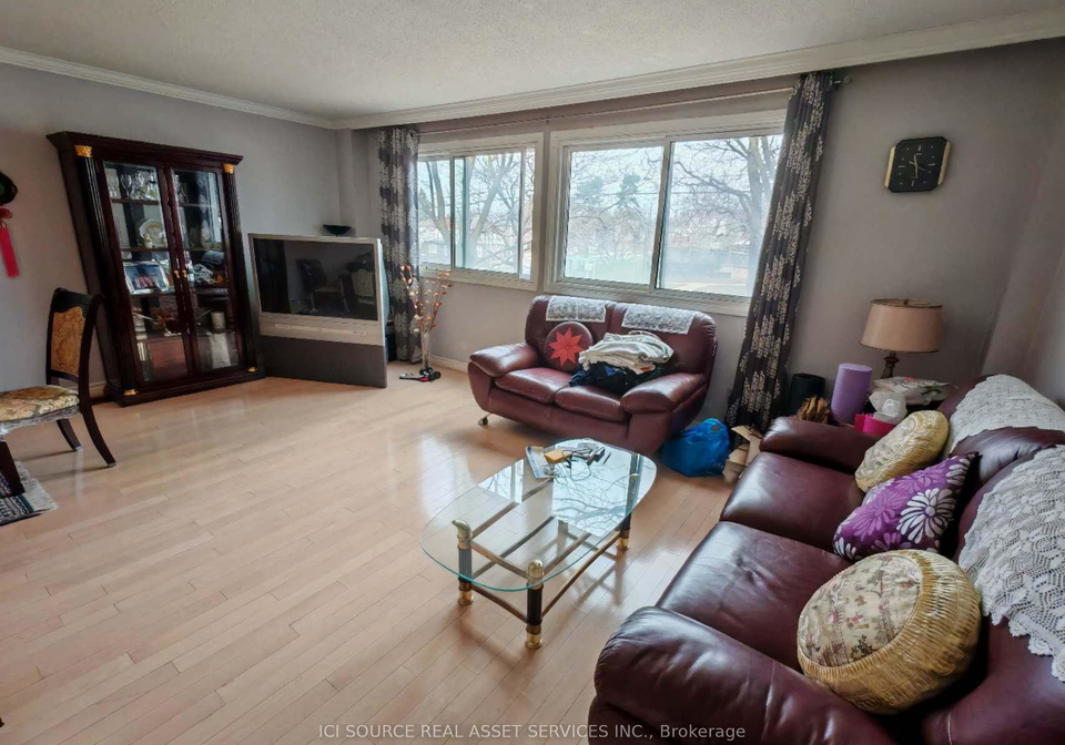 10-purple-sageway-north-york-ontario-c13073658