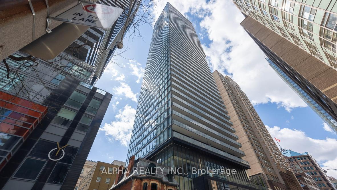 15-grenville-street-toronto-ontario-c13073744