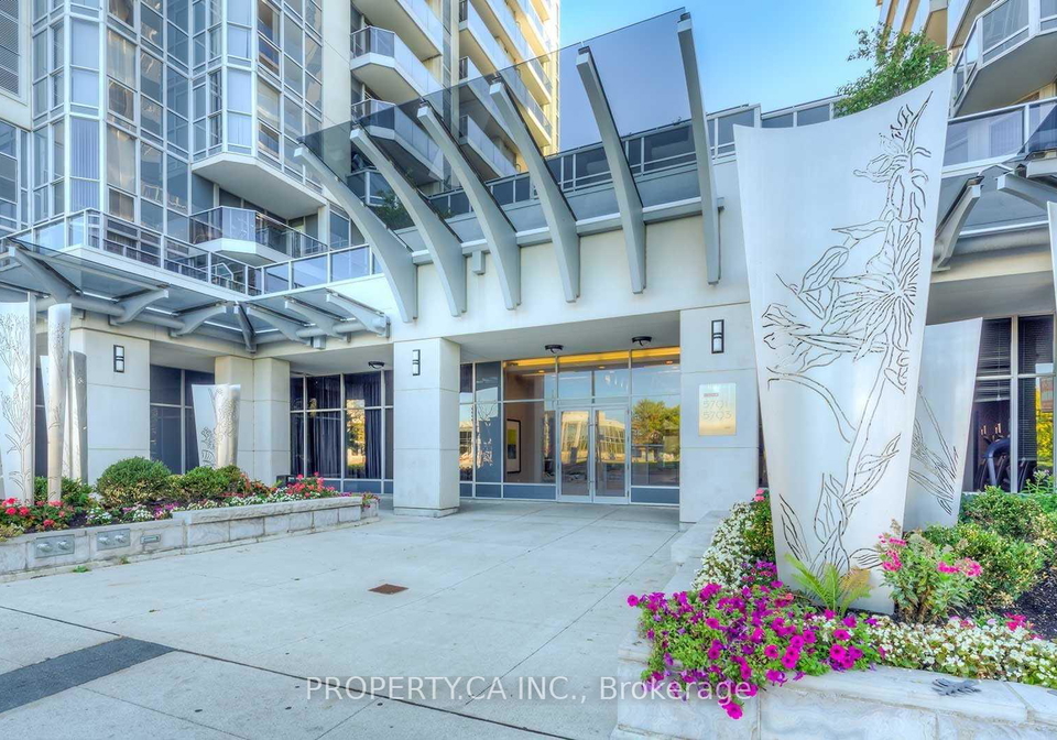 5791-yonge-street-north-york-ontario-c13073892