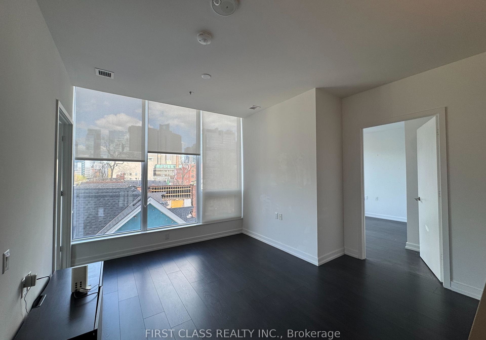 203-college-street-toronto-ontario-c13074146