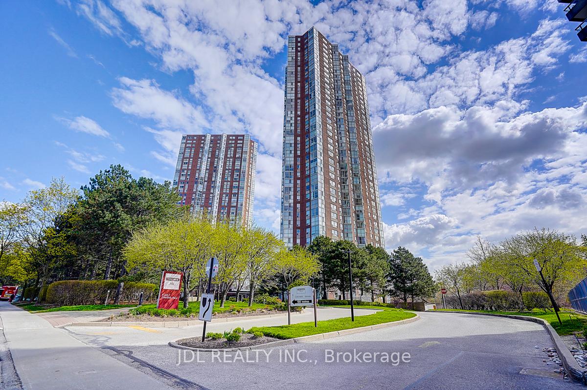 7-concorde-place-north-york-ontario-c13074398