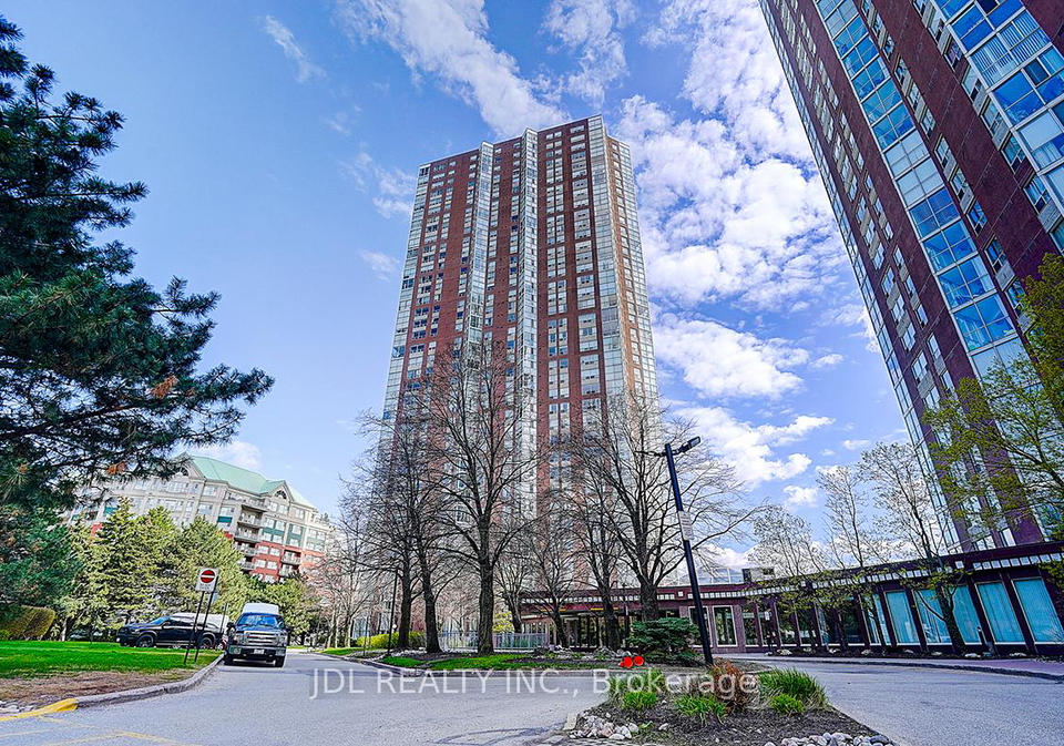 7-concorde-place-north-york-ontario-c13074398