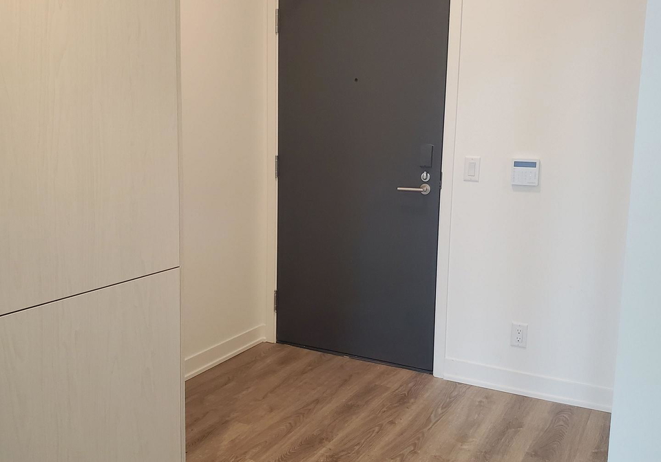 180-front-street-e-toronto-ontario-c13074696