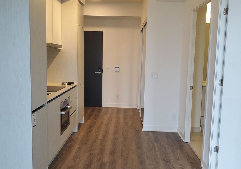 180-front-street-e-toronto-ontario-c13074696