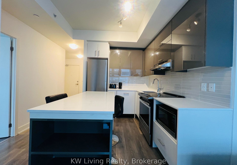 180-fairview-mall-drive-north-york-ontario-c13074732