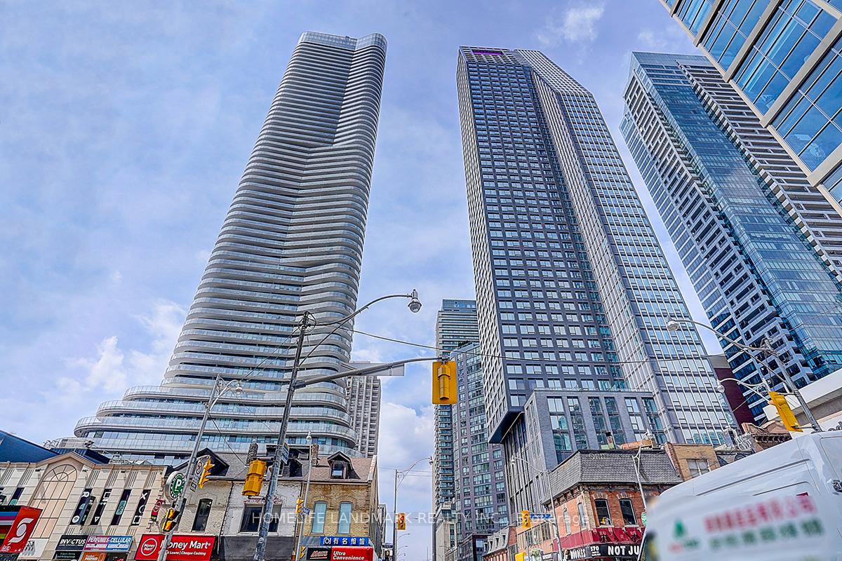 11-wellesley-street-w-toronto-ontario-c13074758