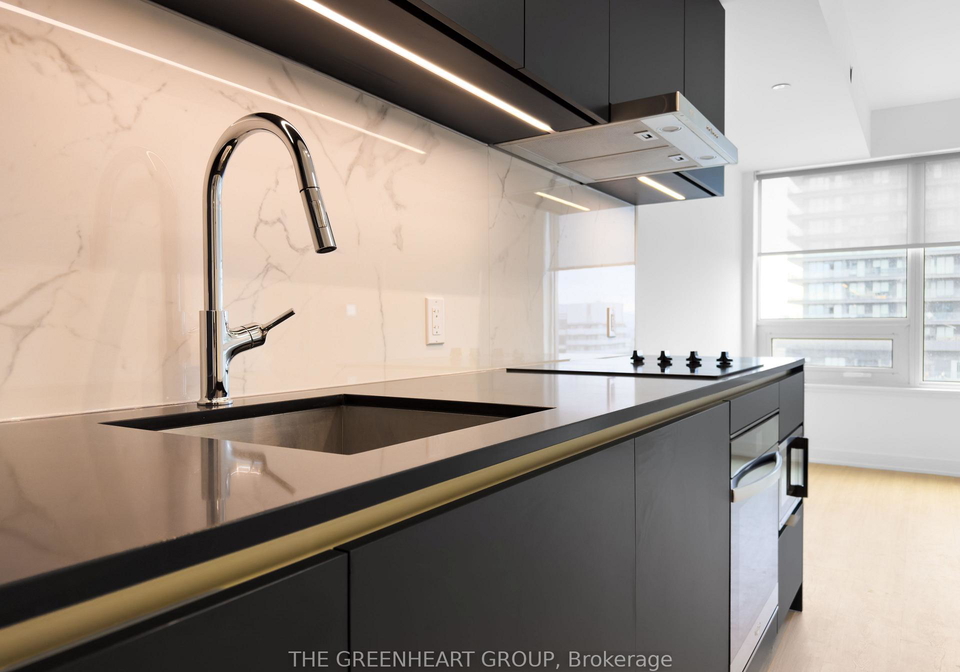 8-wellesley-street-w-toronto-ontario-c13074884
