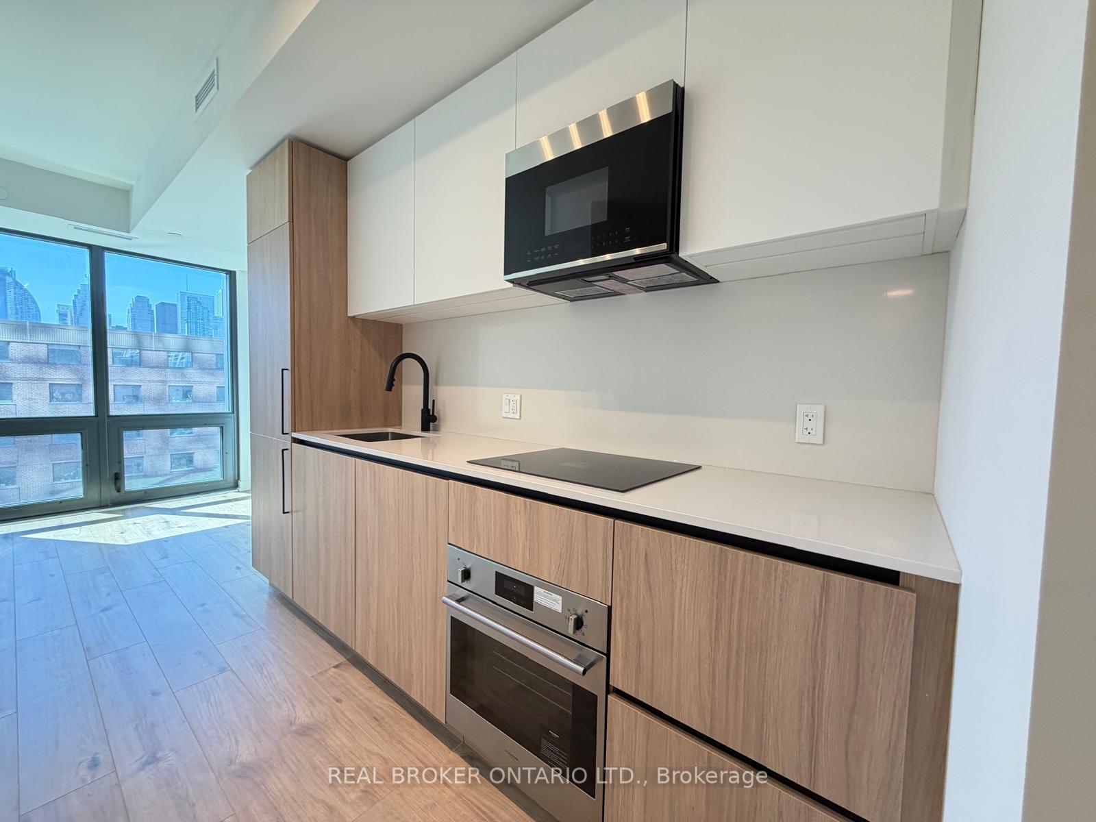 35-parliament-street-toronto-ontario-c13074976