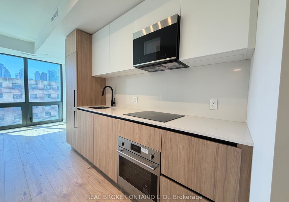 35-parliament-street-toronto-ontario-c13074976