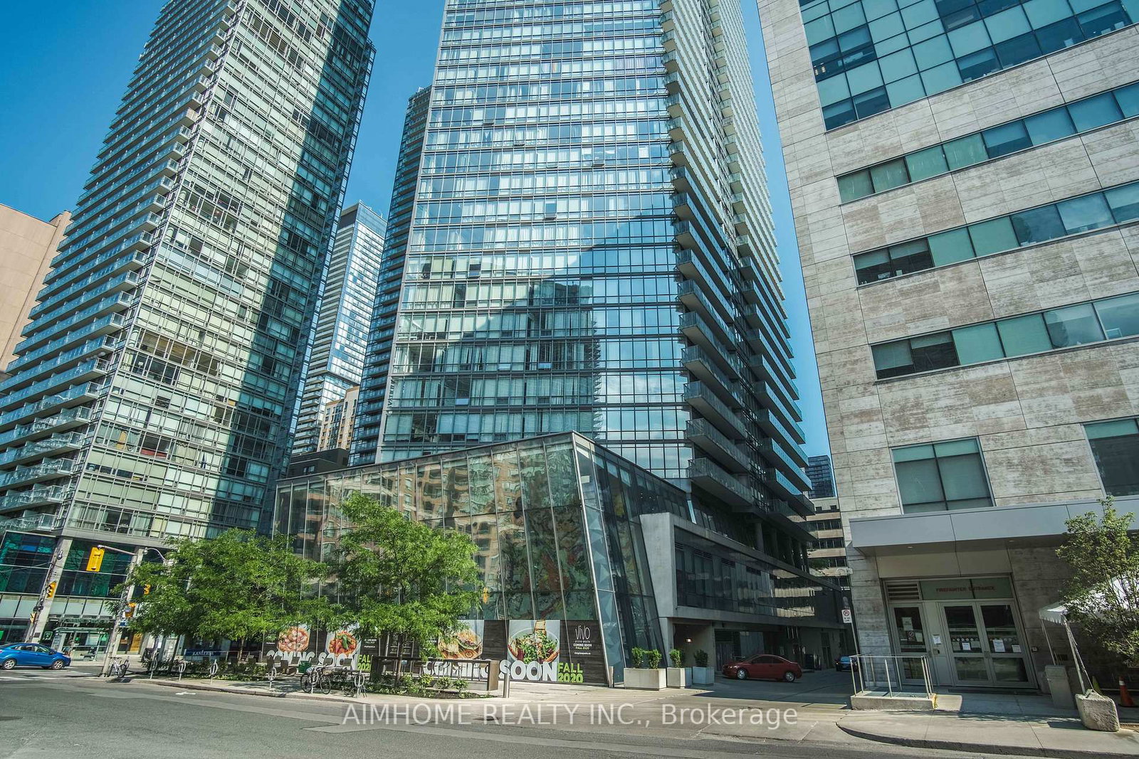 832-bay-street-toronto-ontario-c13075000