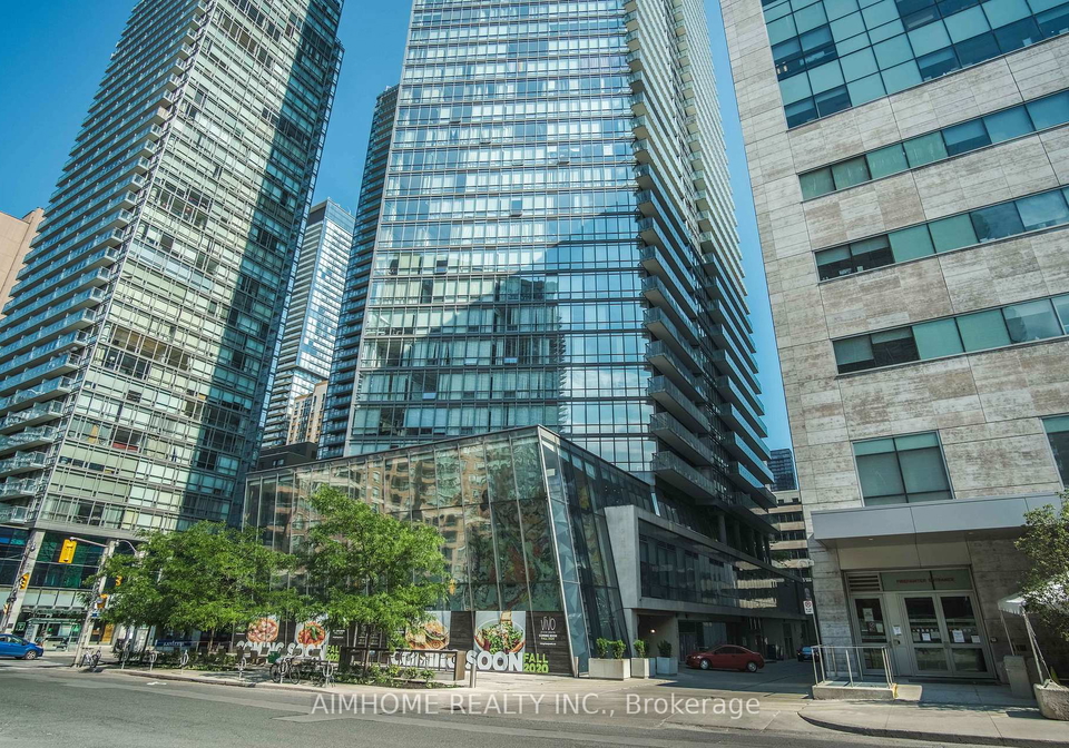 832-bay-street-toronto-ontario-c13075000