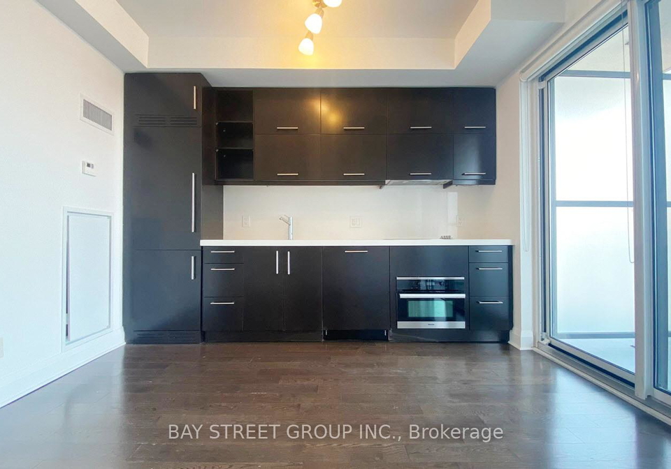 65-st-mary-street-toronto-ontario-c13075232