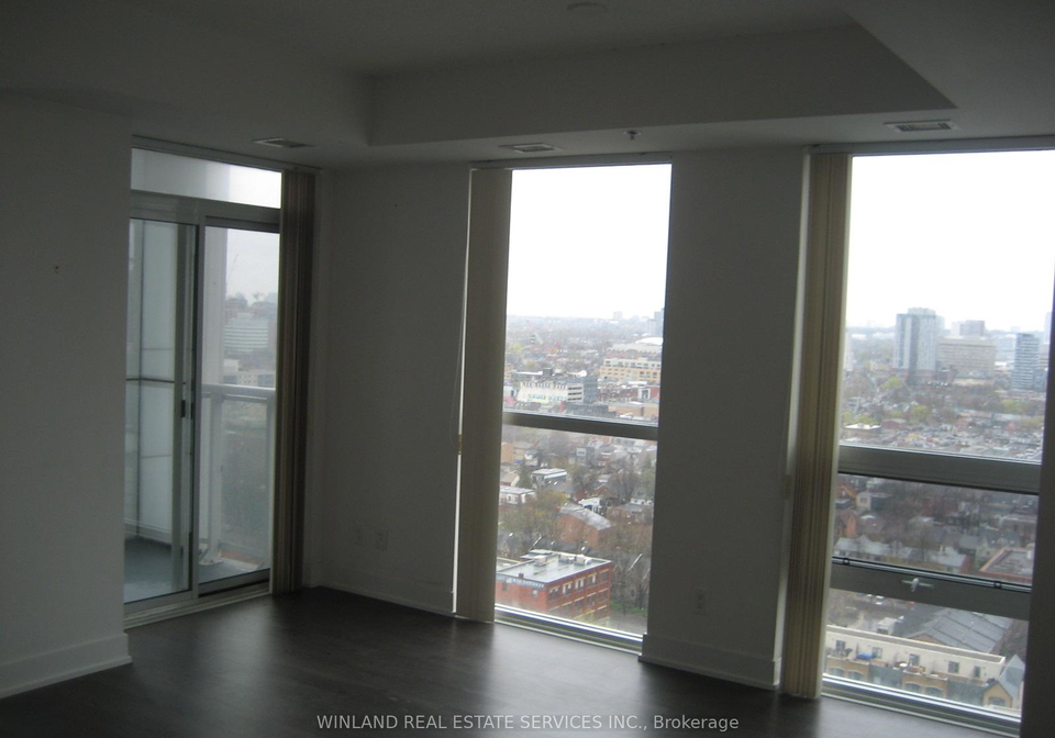 318-richmond-street-w-toronto-ontario-c13075242