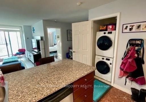 30-grand-trunk-crescent-toronto-ontario-c13075244