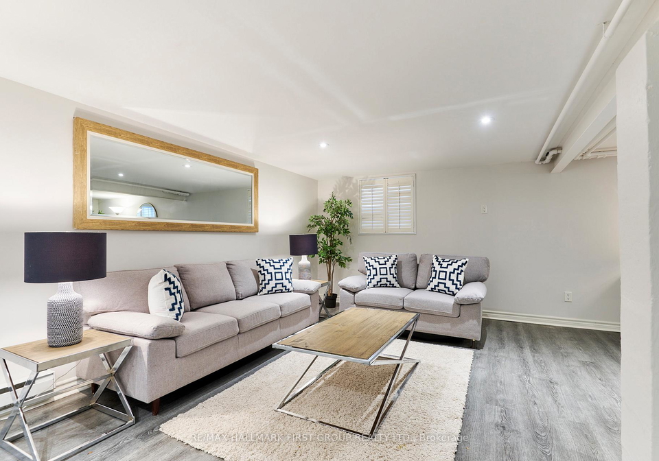 207-bayview-heights-drive-east-york-ontario-c13075440