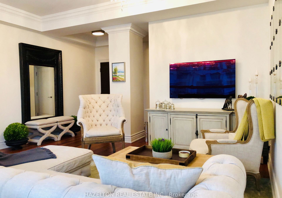 68-yorkville-avenue-toronto-ontario-c13075446