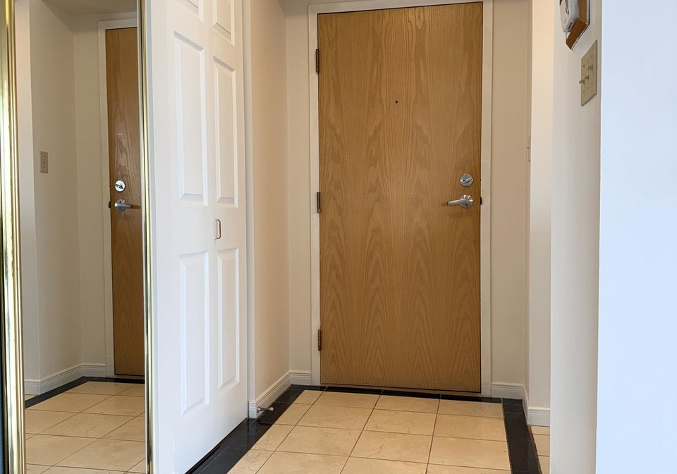 5-concorde-place-north-york-ontario-c13075478