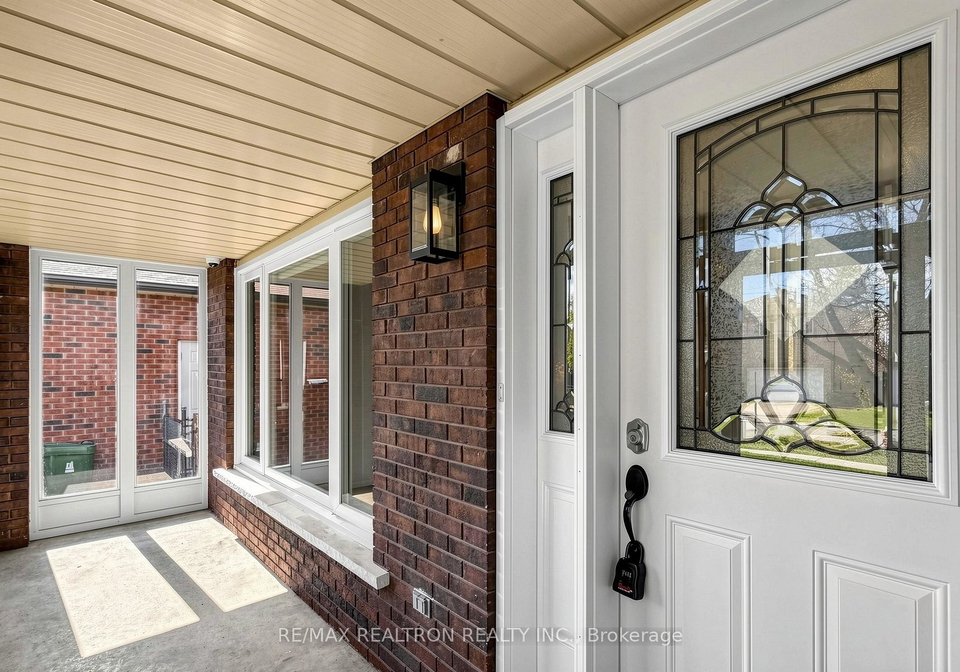 90-holmes-avenue-north-york-ontario-c13075572
