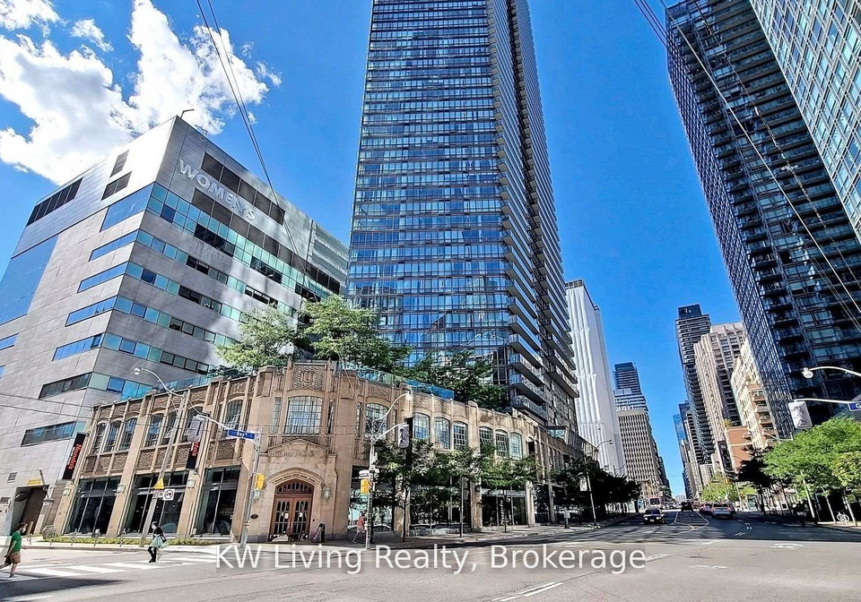 832-bay-street-toronto-ontario-c13075696