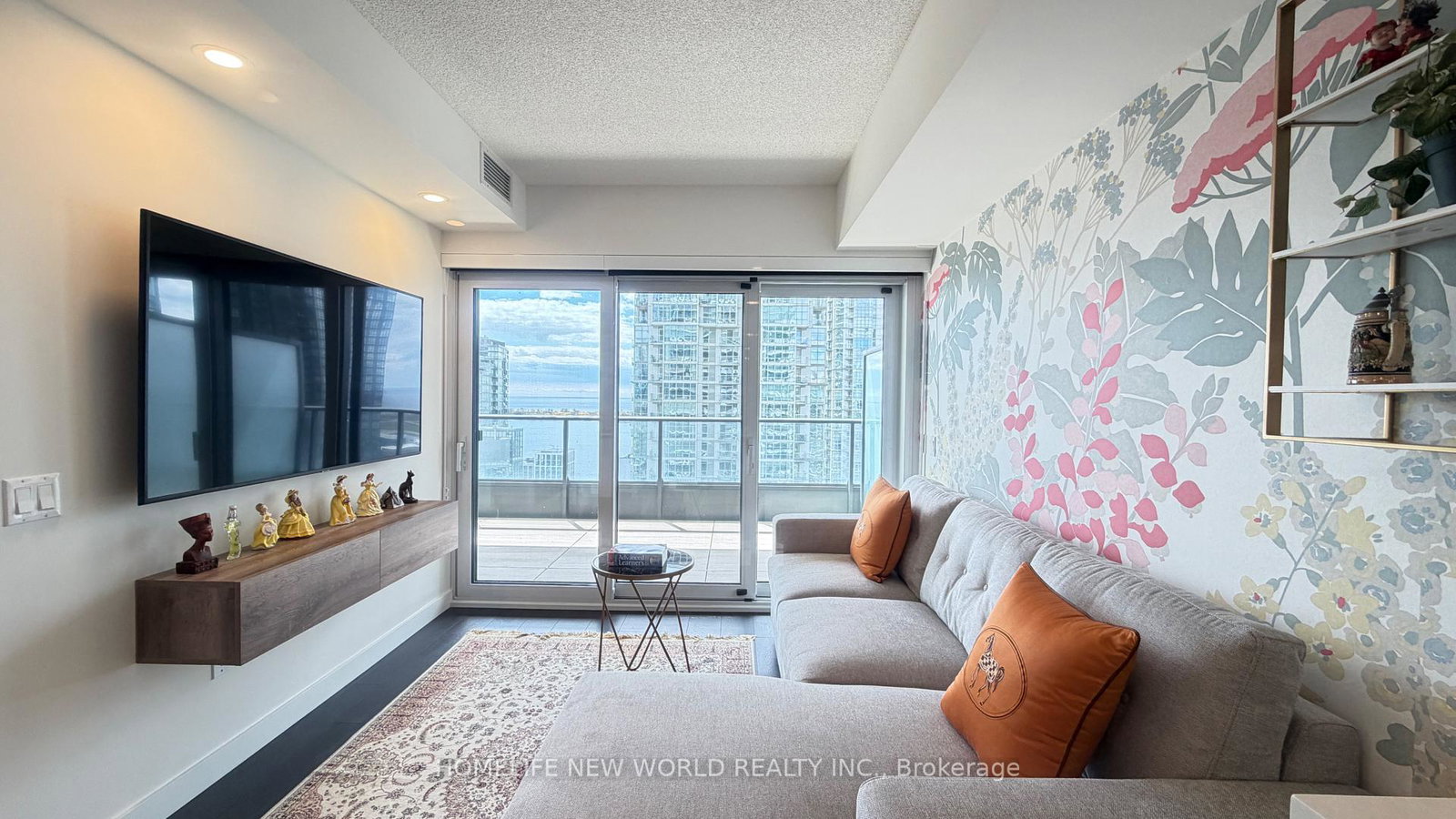 1-concord-cityplace-way-toronto-ontario-c13075794