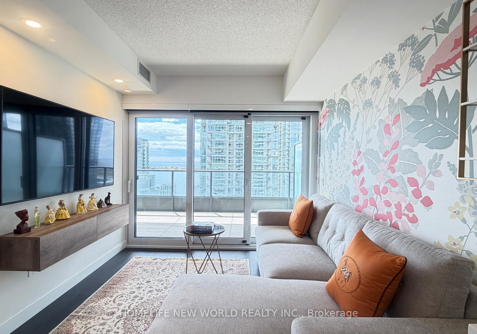 1-concord-cityplace-way-toronto-ontario-c13075794