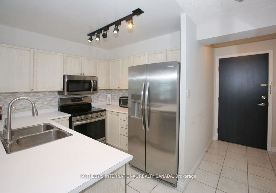 600-queens-quay-w-toronto-ontario-c13075852