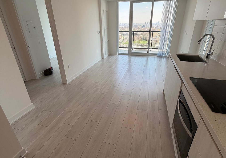 5858-yonge-street-toronto-ontario-c13075988
