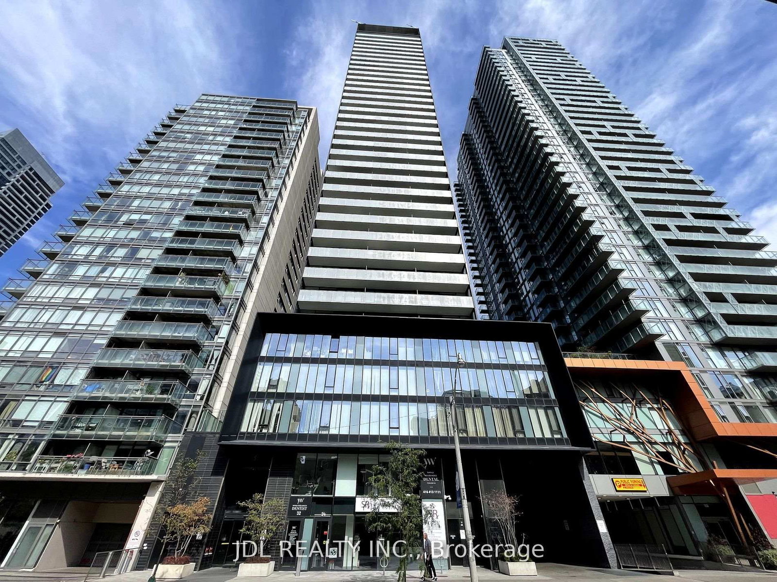 28-wellesley-street-e-toronto-ontario-c13076030