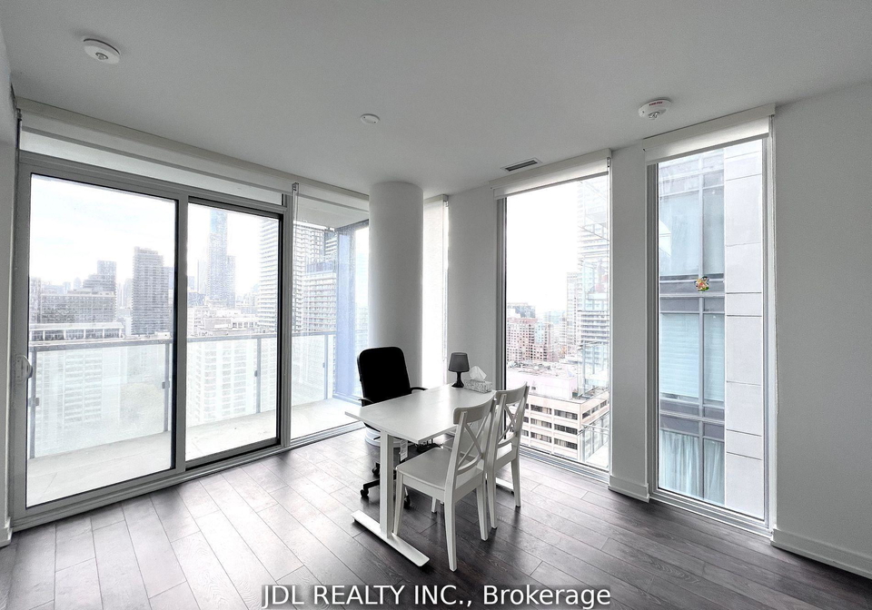 28-wellesley-street-e-toronto-ontario-c13076030