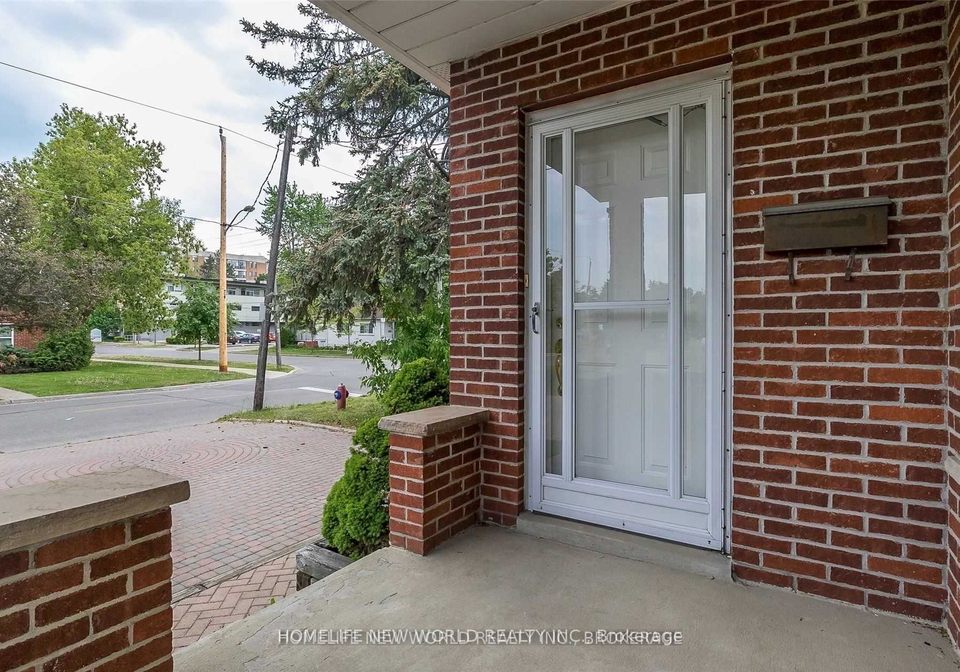88-pemberton-avenue-north-york-ontario-c13076084