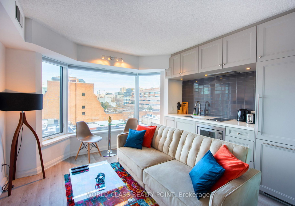 155-yorkville-avenue-toronto-ontario-c13076202