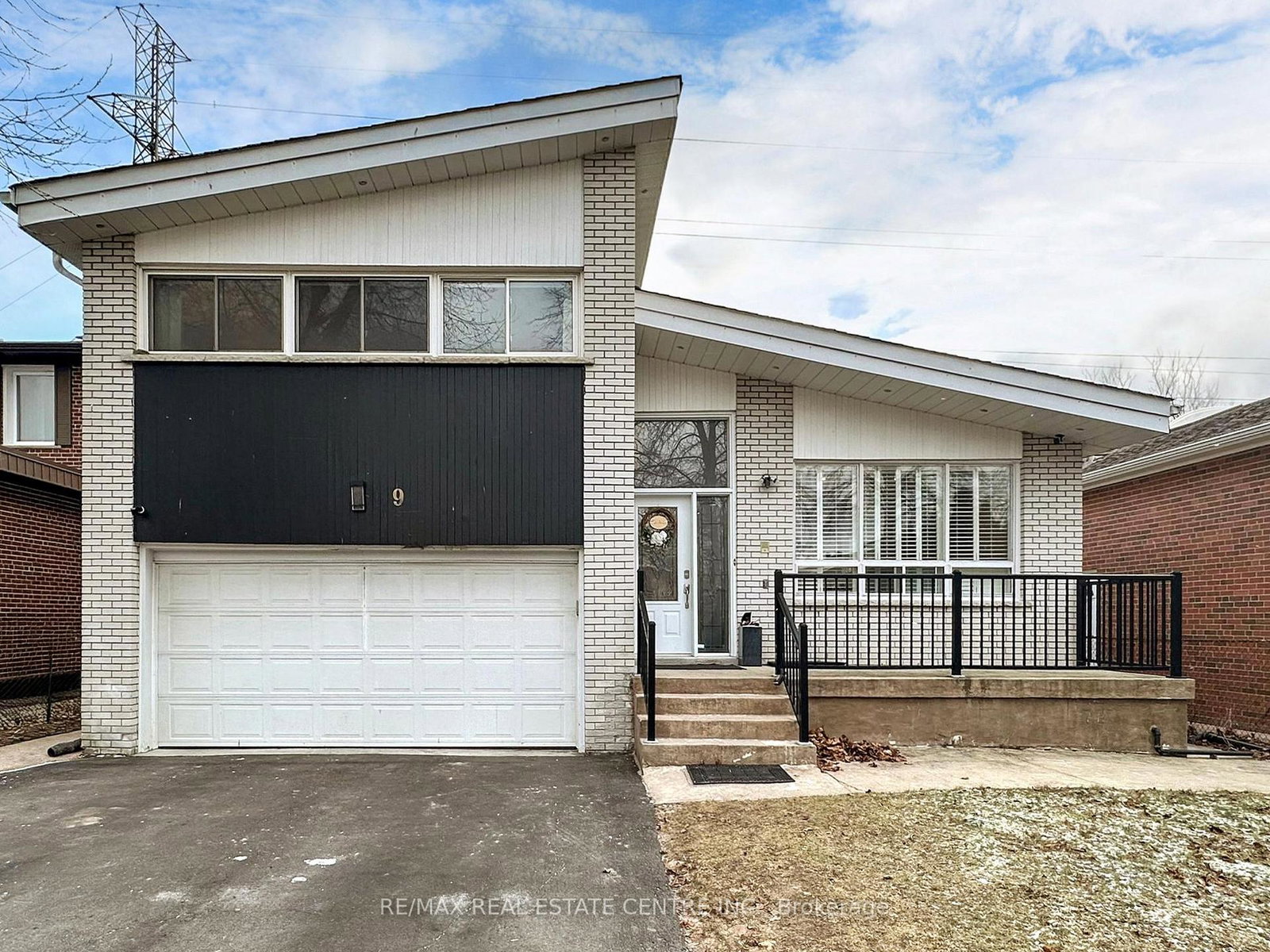 9-fairchild-avenue-toronto-ontario-c13076254