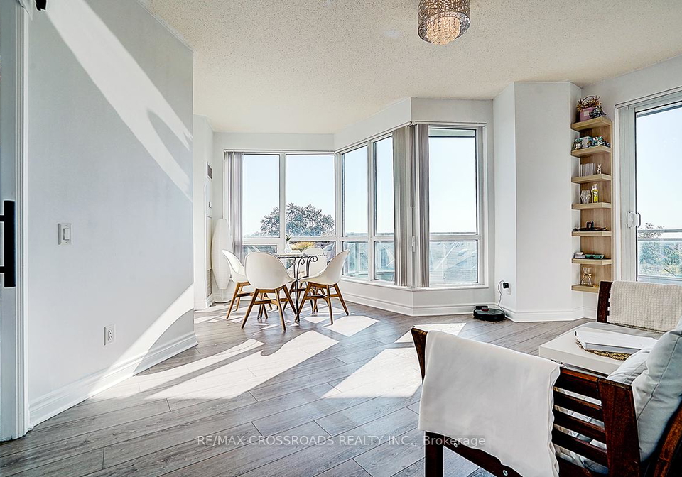 60-byng-avenue-north-york-ontario-c13076278