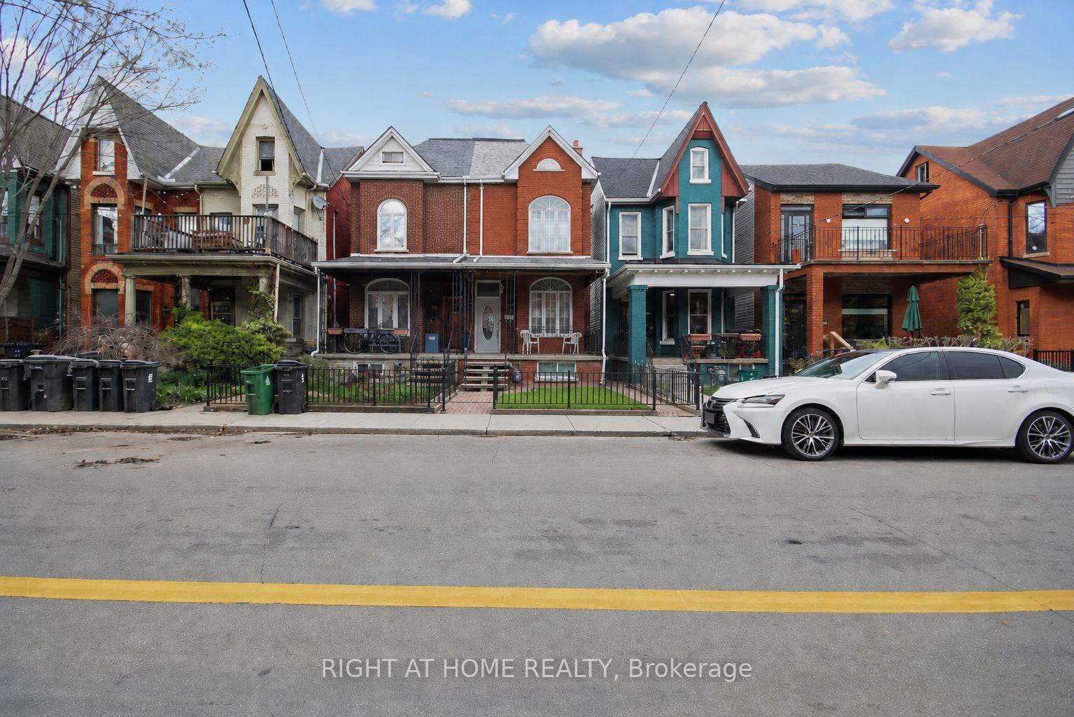 273-palmerston-avenue-toronto-ontario-c13076310