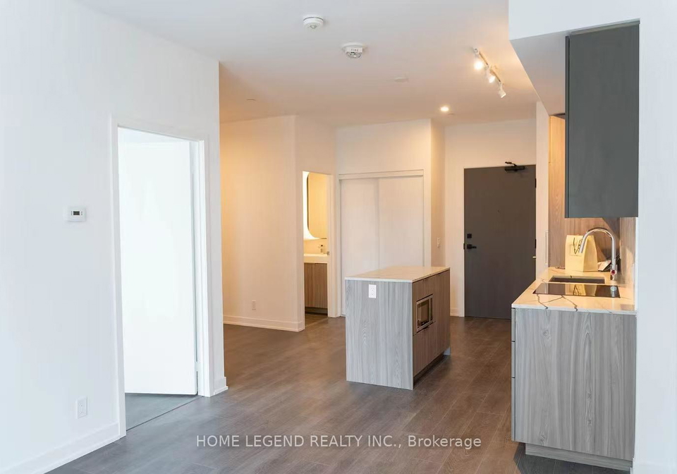 15-holmes-avenue-north-york-ontario-c13076398