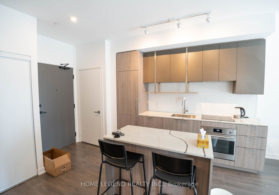 15-holmes-avenue-north-york-ontario-c13076398
