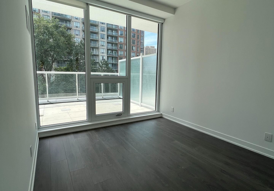 15-holmes-avenue-north-york-ontario-c13076398