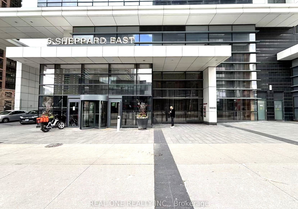 5-sheppard-avenue-e-north-york-ontario-c13076410